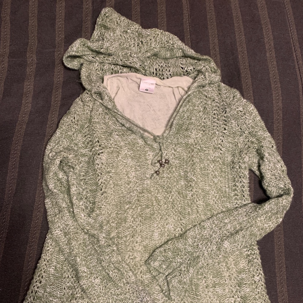 Hooded sweater